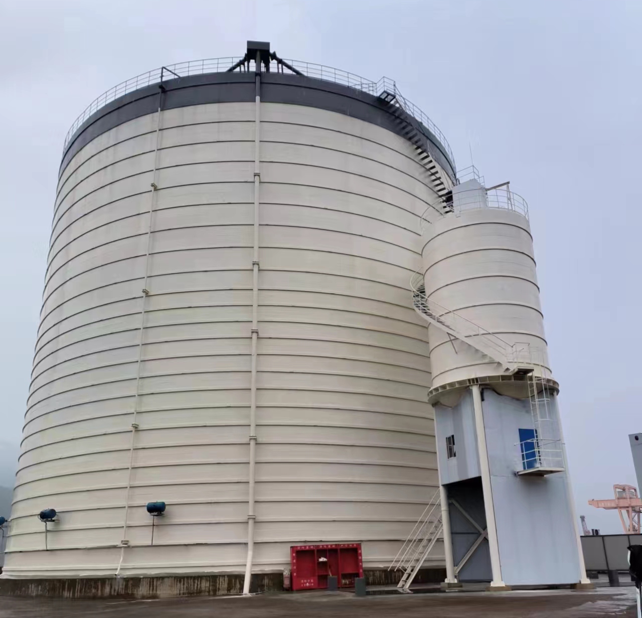 长兴10万吨水泥钢板库